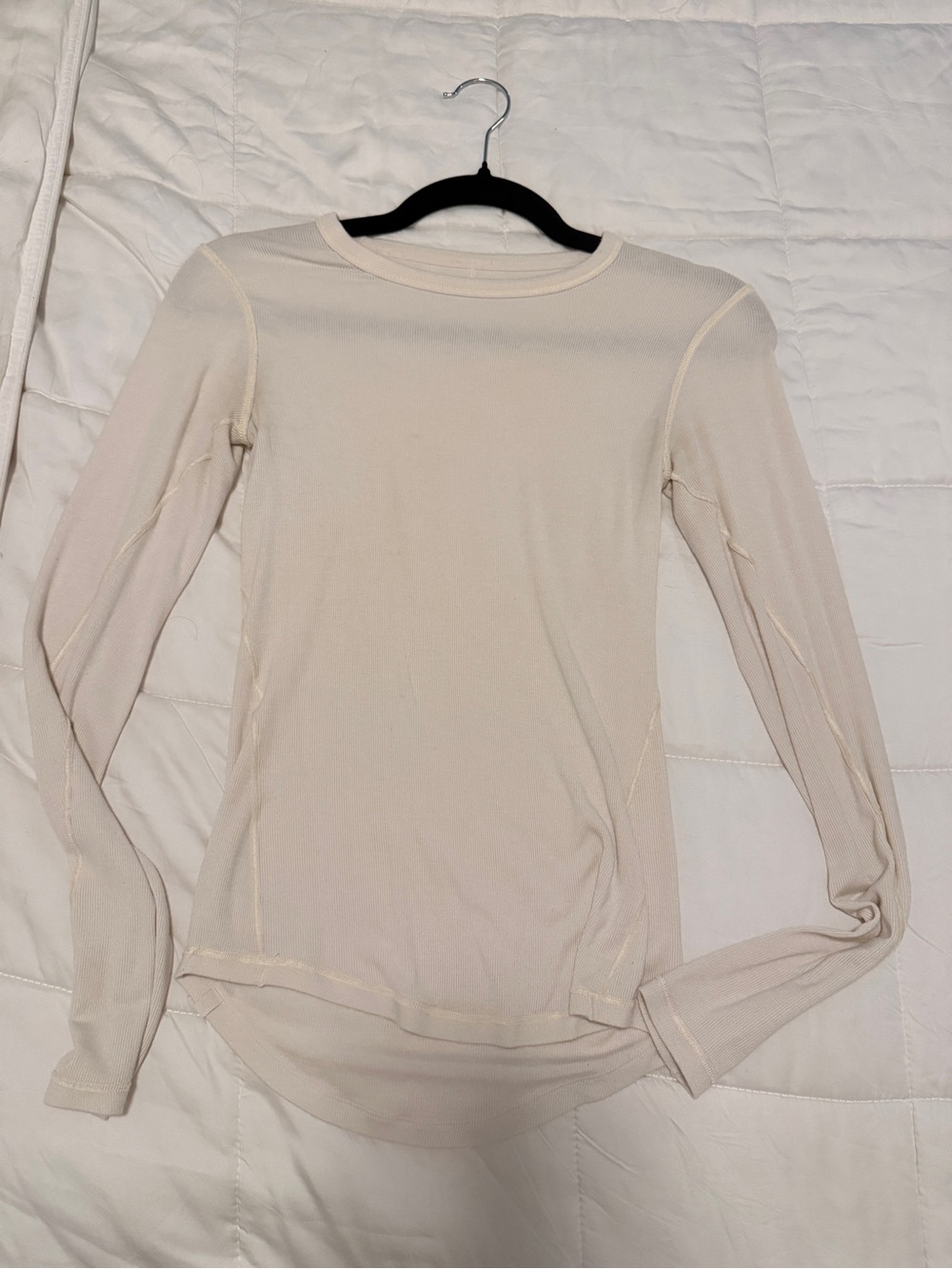 Lululemon hold tight long sleeve cream size 2